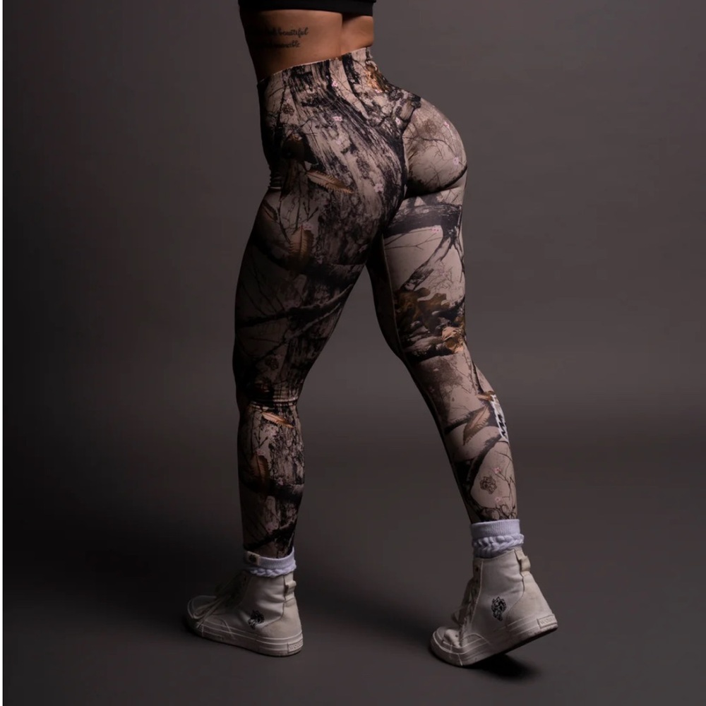 EVERSON CAMO SCRUNCH LEGGINGS DARC SPORT